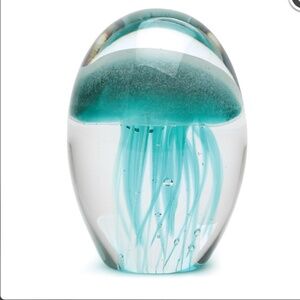 DYNASTY GALLERY Glow in the dark jellyfish